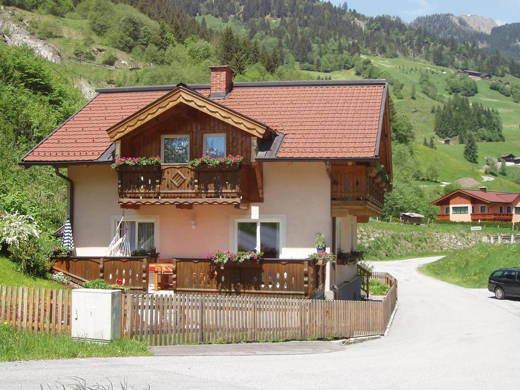 Haus Toferer Apartman Grossarl Szoba fotó